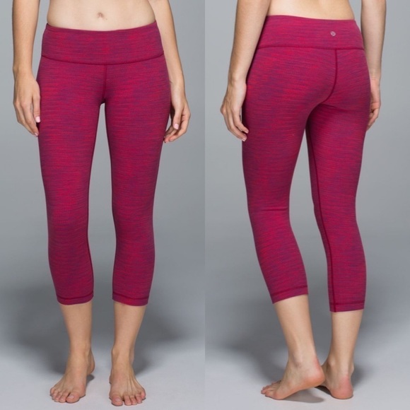 Lululemon Wunder Under Crop II - Picture 1 of 6